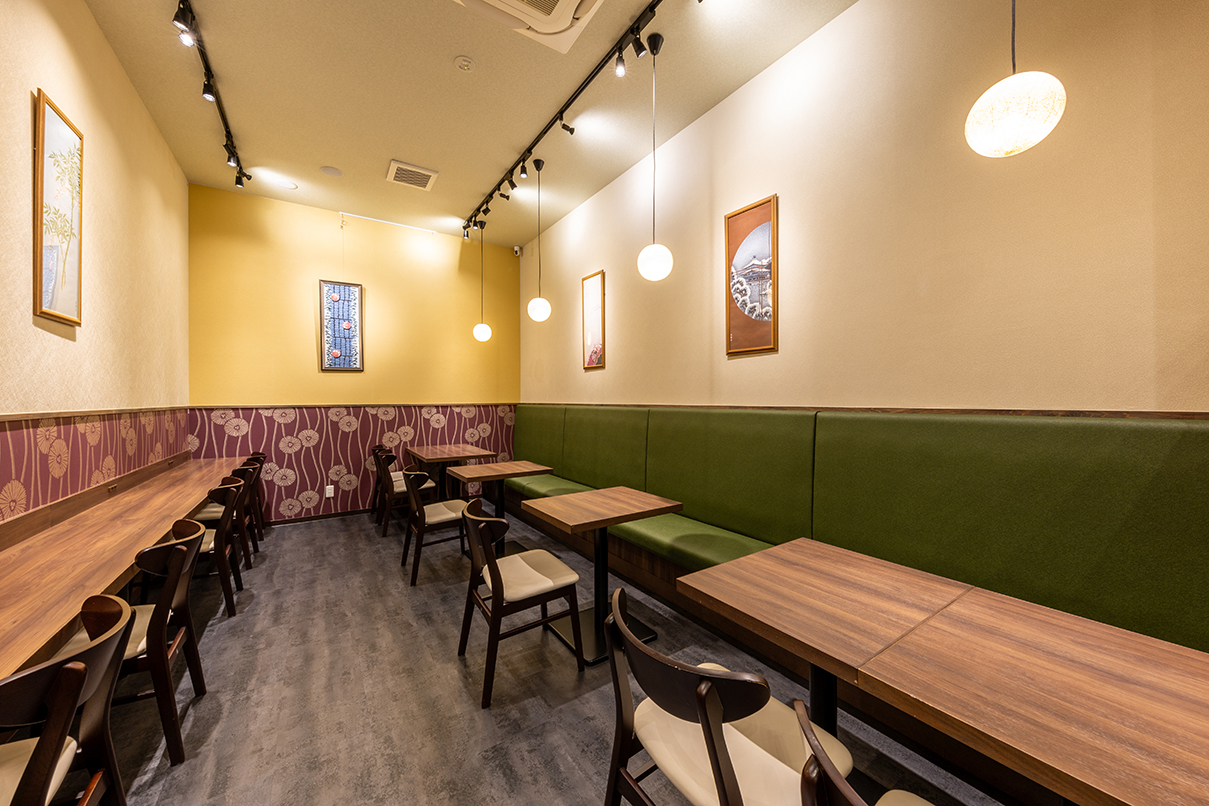 淀屋橋北浜駅前店 店内
